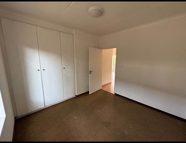 2 BEDROOM APARTMENT RENTED IN BRYANSTON